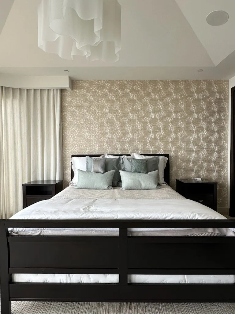 Wallpaper installation South Austin Chicago